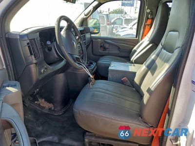 Zdjęcie 7 z 13 samochodu: 2014 CHEVROLET EXPRESS G2500 VIN:1GCWGFCB9E1132102 - miniatura