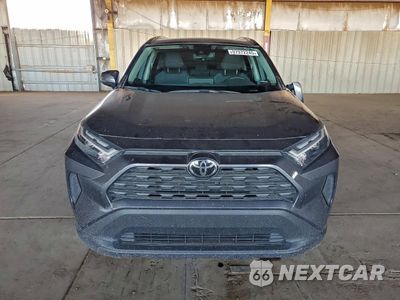 Piąte zdjęcie samochodu w środku: 2024 TOYOTA RAV4 XLE VIN:2T3W1RFV3RW352545 - miniatura
