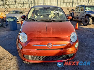 Piąte zdjęcie samochodu w środku: 2015 FIAT 500 POP VIN:3C3CFFAR9FT550535 - miniatura