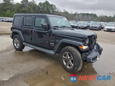 Czwarte zdjęcie samochodu z boku: 2018 JEEP WRANGLER UNLIMITED SAHARA VIN:1C4HJXEG6JW317603 - miniatura
