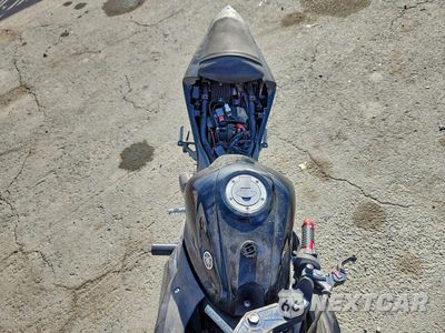 Piąte zdjęcie samochodu w środku: 2015 YAMAHA YZFR3 VIN:MH3RH06Y3FK005768 - miniatura