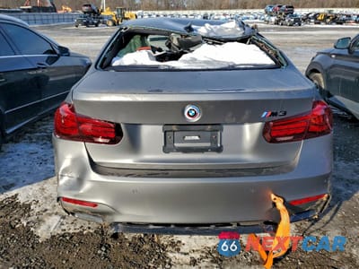 Zdjęcie 6 z 12 samochodu: 2017 BMW Motorrad M3 VIN:WBS8M9C36H5G85763 - miniatura