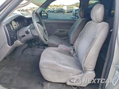Zdjęcie 7 z 11 samochodu: 2002 TOYOTA TACOMA BASE VIN:5TEVL52N12Z039881 - miniatura