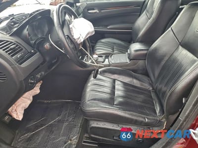 Zdjęcie 7 z 14 samochodu: 2019 CHRYSLER 300 S VIN:2C3CCABG5KH654015 - miniatura