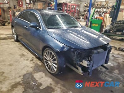 Czwarte zdjęcie samochodu z boku: 2023 MERCEDES-BENZ CLA 250 4MATIC VIN:W1K5J4HB1PN389900 - miniatura