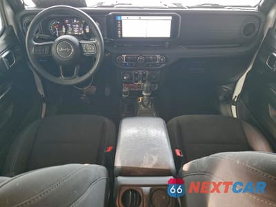 Zdjęcie 8 z 13 samochodu: 2024 JEEP WRANGLER RUBICON 4XE VIN:1C4RJXR64RW241753 - miniatura