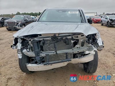 Piąte zdjęcie samochodu w środku: 2024 TOYOTA TACOMA DOUBLE CAB VIN:3TMKB5FN5RM017499 - miniatura