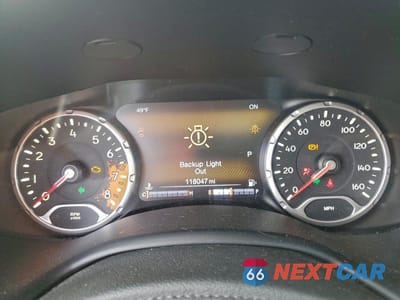 Zdjęcie 9 z 13 samochodu: 2015 JEEP RENEGADE VIN:ZACCJBCT0FPB56450 - miniatura