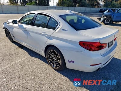 Drugie zdjęcie samochodu z przodu: 2019 BMW 530E VIN:WBAJA9C54KB393986 - miniatura