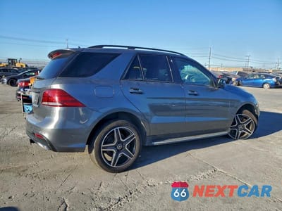 Trzecie zdjęcie samochodu z tyłu: 2018 MERCEDES-BENZ GLE 350 4MATIC VIN:4JGDA5HB3JB157590 - miniatura