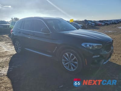 Czwarte zdjęcie samochodu z boku: 2018 BMW X3 XDRIVE30I VIN:5UXTR9C58JLD63503 - miniatura
