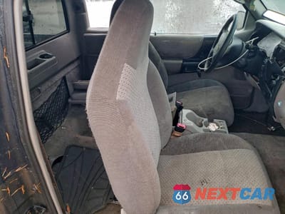 Zdjęcie 10 z 12 samochodu: 1998 MAZDA B4000 CAB PLUS VIN:4F4ZR17X5WTM15836 - miniatura