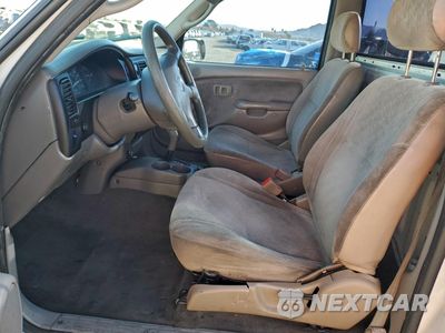 Zdjęcie 7 z 12 samochodu: 2004 TOYOTA TACOMA VIN:5TENL42N34Z391566 - miniatura