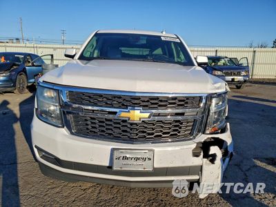 Piąte zdjęcie samochodu w środku: 2018 CHEVROLET SUBURBAN K1500 LT VIN:1GNSKHKCXJR300013 - miniatura