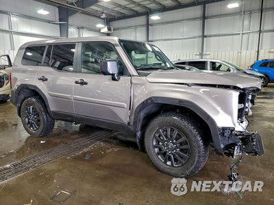 Czwarte zdjęcie samochodu z boku: 2025 TOYOTA LAND CRUISER BASE VIN:JTEABFAJ6SK027439 - miniatura