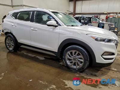 Czwarte zdjęcie samochodu z boku: 2018 HYUNDAI TUCSON SE VIN:KM8J3CA46JU733089 - miniatura