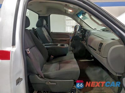 Zdjęcie 10 z 11 samochodu: 2011 CHEVROLET SILVERADO C1500 VIN:1GCNCPEAXBZ375772 - miniatura