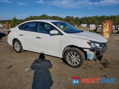 Czwarte zdjęcie samochodu z boku: 2018 NISSAN SENTRA S VIN:3N1AB7AP5JY250184 - miniatura