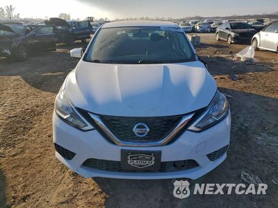 Piąte zdjęcie samochodu w środku: 2018 NISSAN SENTRA S VIN:3N1AB7APXJY276747 - miniatura