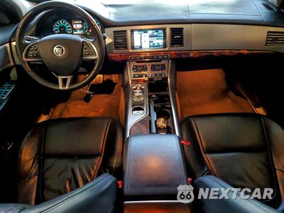 Zdjęcie 8 z 12 samochodu: 2013 JAGUAR XF VIN:SAJWA0ES6DPU01293 - miniatura