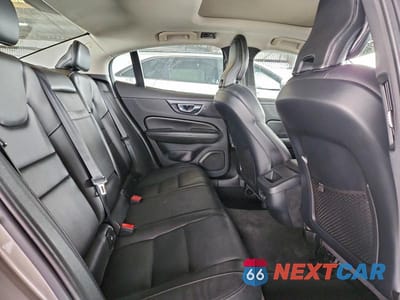 Zdjęcie 10 z 11 samochodu: 2020 VOLVO S60 T5 MOMENTUM VIN:7JR102FKXLG063855 - miniatura