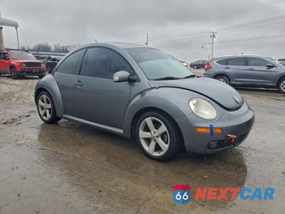 Czwarte zdjęcie samochodu z boku: 2006 VOLKSWAGEN NEW BEETLE TDI OPTION PACKAGE 2 VIN:3VWSR31C26M416112 - miniatura