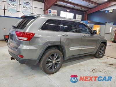 Trzecie zdjęcie samochodu z tyłu: 2012 JEEP GRAND CHEROKEE LAREDO VIN:1C4RJFAG8CC343323 - miniatura