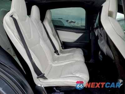 Zdjęcie 10 z 12 samochodu: 2016 TESLA MODEL X VIN:5YJXCAE44GF019850 - miniatura