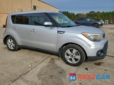 Czwarte zdjęcie samochodu z boku: 2018 KIA SOUL VIN:KNDJN2A2XJ7514996 - miniatura