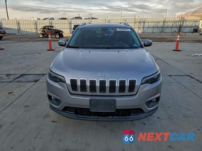 Piąte zdjęcie samochodu w środku: 2020 JEEP CHEROKEE LATITUDE PLUS VIN:1C4PJMLB5LD526413 - miniatura