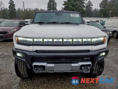 Piąte zdjęcie samochodu w środku: 2024 GMC HUMMER SUV 2X VIN:1GKB0NDE0RU113534 - miniatura