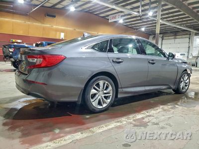 Trzecie zdjęcie samochodu z tyłu: 2018 HONDA ACCORD LX VIN:1HGCV1F11JA100657 - miniatura