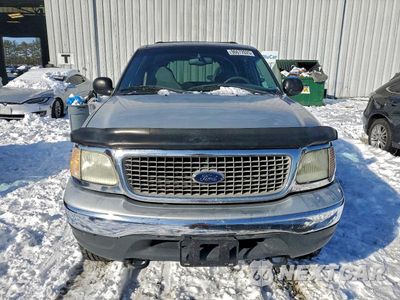 Piąte zdjęcie samochodu w środku: 2002 FORD EXPEDITION XLT VIN:1FMEU16W22LA81348 - miniatura