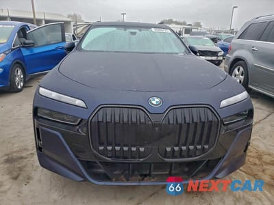 Piąte zdjęcie samochodu w środku: 2024 BMW I7 EDRIVE50 VIN:WBY43EJ08RCR34213 - miniatura
