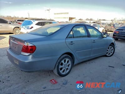 Trzecie zdjęcie samochodu z tyłu: 2005 TOYOTA CAMRY LE VIN:4T1BE32K05U596734 - miniatura