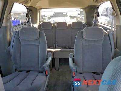 Zdjęcie 10 z 13 samochodu: 2006 DODGE GRAND CARAVAN SXT VIN:2D4GP44L96R909023 - miniatura