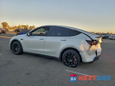 Drugie zdjęcie samochodu z przodu: 2023 TESLA MODEL Y VIN:7SAYGDEE0PA052489 - miniatura