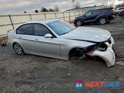 Czwarte zdjęcie samochodu z boku: 2006 BMW 325 I VIN:WBAVB13566PS65418 - miniatura