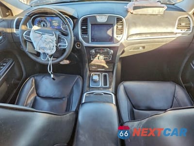 Zdjęcie 8 z 11 samochodu: 2020 CHRYSLER 300 LIMITED VIN:2C3CCAEG4LH102809 - miniatura