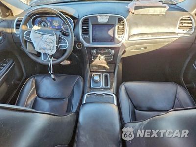 Zdjęcie 8 z 12 samochodu: 2020 CHRYSLER 300 LIMITED VIN:2C3CCAEG4LH102809 - miniatura