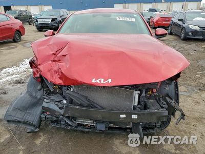 Piąte zdjęcie samochodu w środku: 2025 KIA K4 LX VIN:3KPFT4DE9SE007246 - miniatura