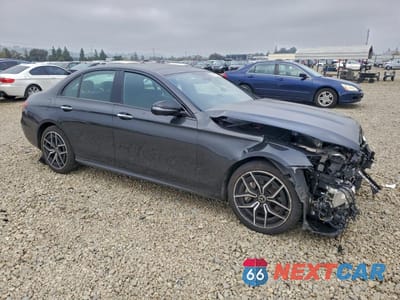 Czwarte zdjęcie samochodu z boku: 2021 MERCEDES-BENZ E 450 4MATIC VIN:W1KZF5KB4MA878375 - miniatura