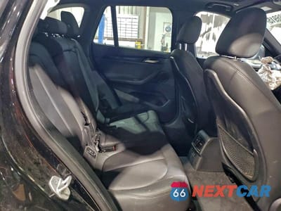 Zdjęcie 11 z 14 samochodu: 2021 BMW X1 XDRIVE28I VIN:WBXJG9C02M3M78525 - miniatura