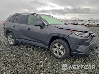 Czwarte zdjęcie samochodu z boku: 2020 TOYOTA RAV4 XLE VIN:JTMRWRFVXLJ034927 - miniatura