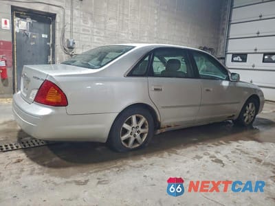 Trzecie zdjęcie samochodu z tyłu: 2001 TOYOTA AVALON XLS VIN:4T1BF28B41U167296 - miniatura