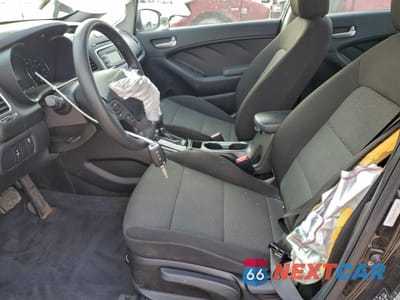 Zdjęcie 7 z 16 samochodu: 2017 KIA FORTE LX VIN:3KPFK4A74HE158321 - miniatura