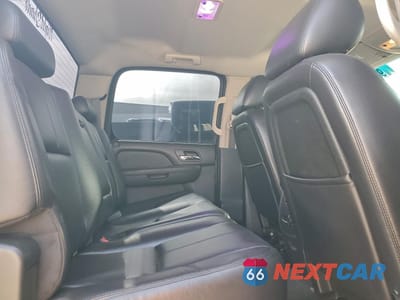 Zdjęcie 10 z 14 samochodu: 2011 CHEVROLET SILVERADO K3500 LTZ VIN:1GC4K1C80BF141329 - miniatura