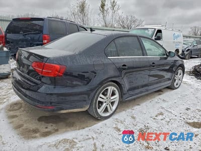 Trzecie zdjęcie samochodu z tyłu: 2015 VOLKSWAGEN JETTA GLI VIN:3VW4T7AJ1FM267563 - miniatura