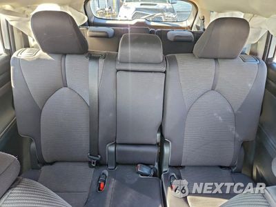 Zdjęcie 10 z 15 samochodu: 2023 TOYOTA HIGHLANDER L VIN:5TDKDRAH0PS047056 - miniatura