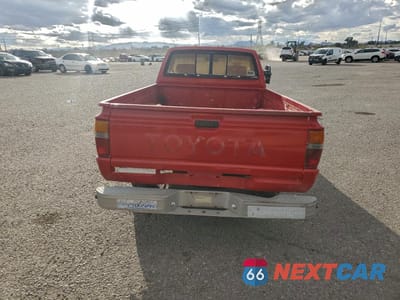 Zdjęcie 6 z 14 samochodu: 1988 TOYOTA PICKUP 1/2 TON RN55 VIN:JT4RN55R7J7034085 - miniatura